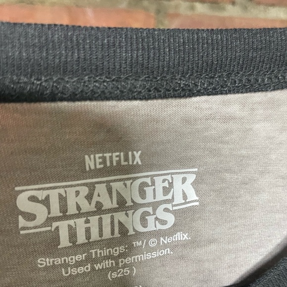 Stranger Things Graphic Ringer T-Shirt – Netflix Retro 80s Style Tee size s - Picture 3 of 12